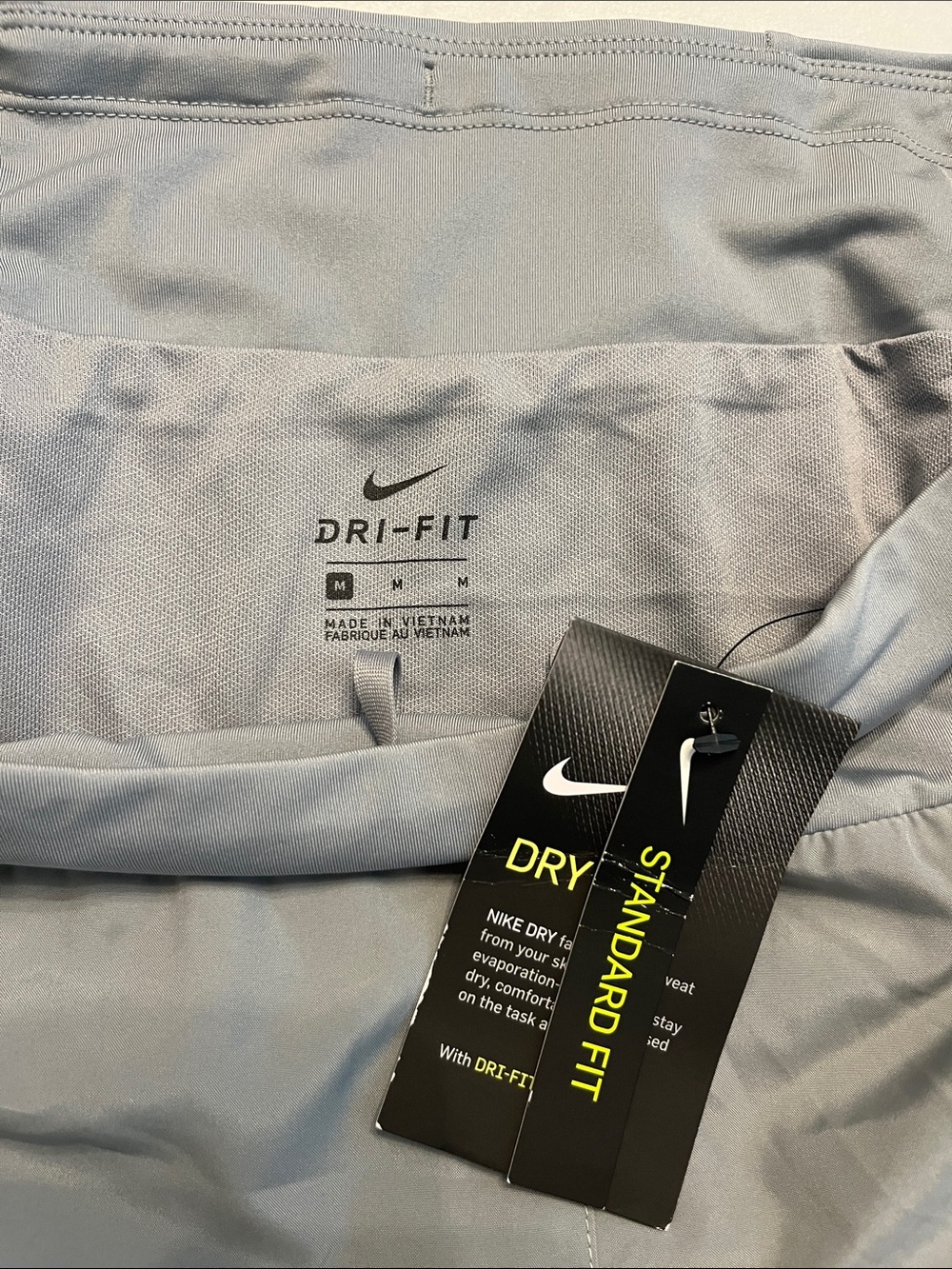 Nike Eclipse running shorts M - Picture 3 of 4